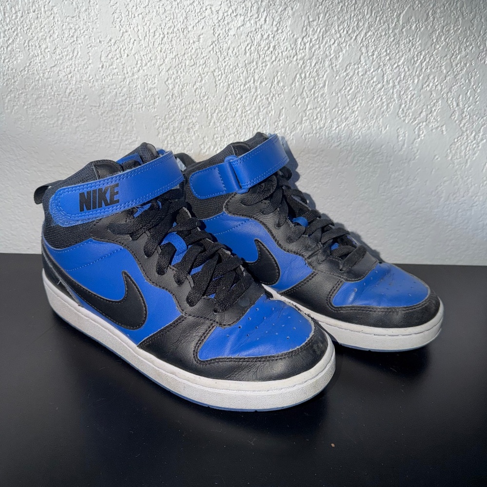 Boys NIKE Hi-top Basketball Sneakers, Blue Shoes Sz 6Y